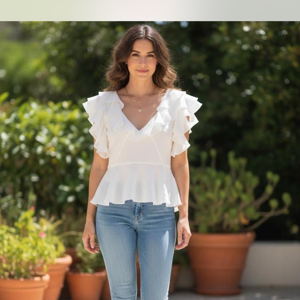 Lulumari White Ruffle Blouse